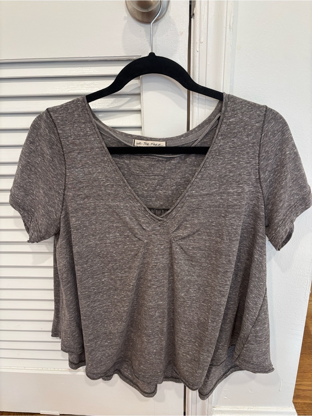 We The Free Heather Gray V-Neck Flowy Short Sleeve Tee